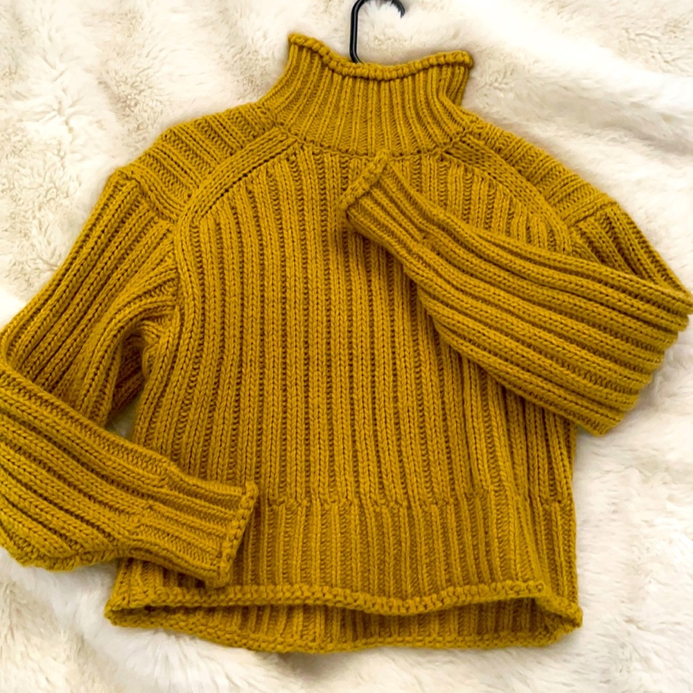 H&M knit chunky sweater